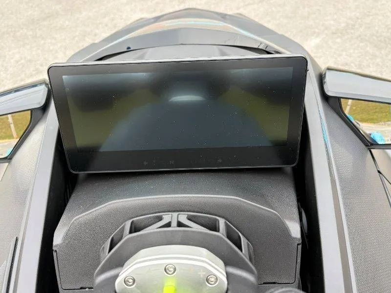 Slide: The Image of Sea-Doo RXT-X 325 2026 - 22