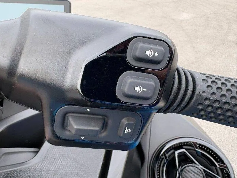 Slide: The Image of Sea-Doo RXT-X 325 2026 - 23