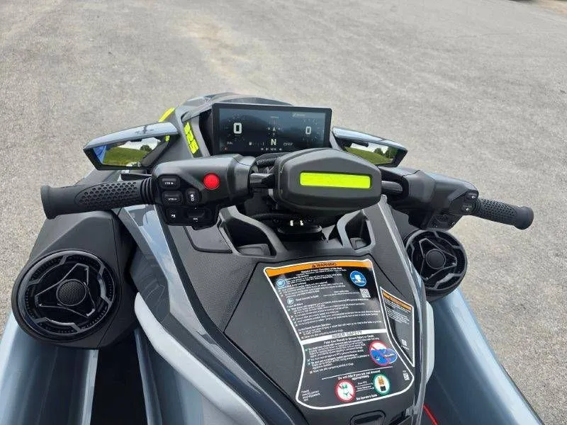 Slide: The Image of Sea-Doo RXT-X 325 2026 - 21