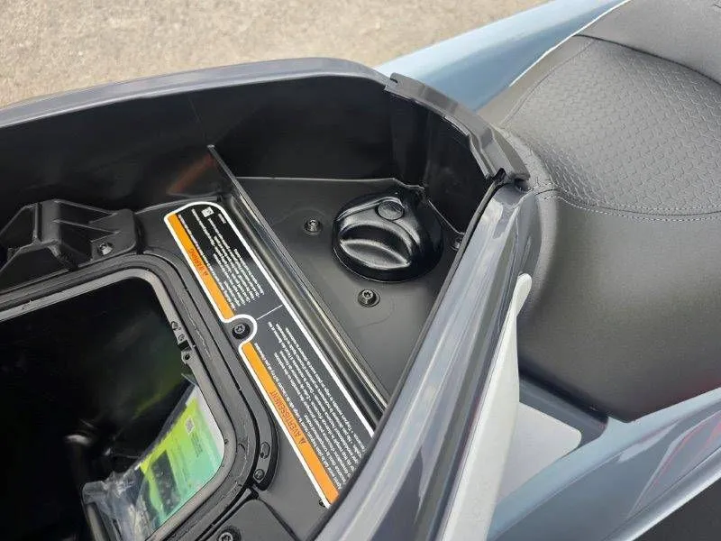 Slide: The Image of Sea-Doo RXT-X 325 2026 - 24