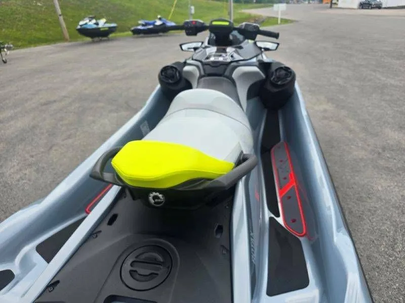 Slide: The Image of Sea-Doo RXT-X 325 2026 - 32