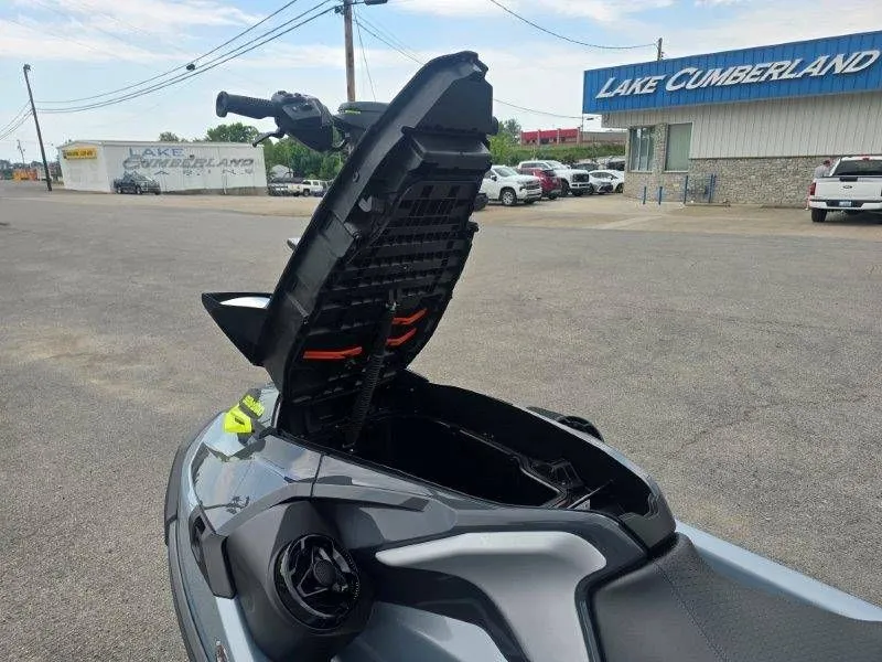 Slide: The Image of Sea-Doo RXT-X 325 2026 - 37