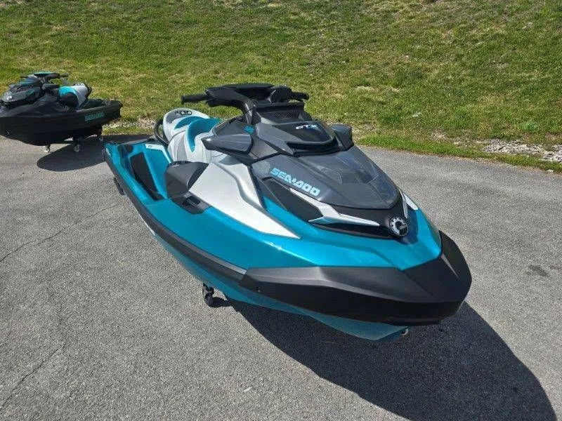 Slide: The Image of Sea-Doo GTX Limited 325 w/ Sound 2026 - 21