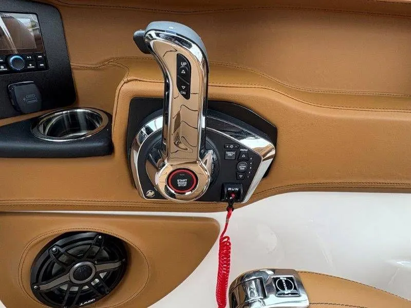 Slide: The Image of Chaparral 28 Surf 2025 - 90