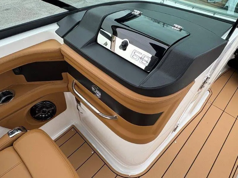 Slide: The Image of Chaparral 28 Surf 2025 - 92