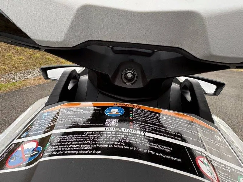 Slide: The Image of Sea-Doo GTI SE 170 2026 - 16