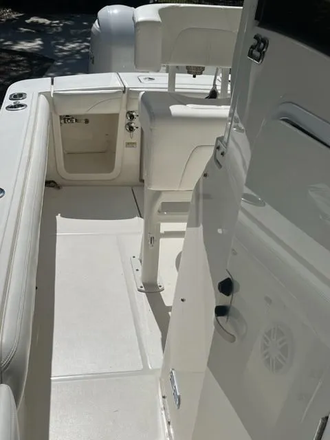 Slide: The Image of Regulator Marine 23 Cc 2022 - 10