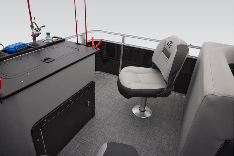 Slide: The Image of Sun Tracker SportFish 20 DLX 2026 - 68