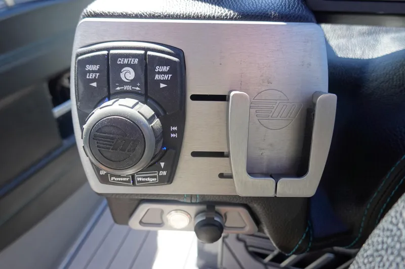Slide: The Image of Control panel of 2019 Malibu Wakesetter 23 LSV boat with surf settings. - 15