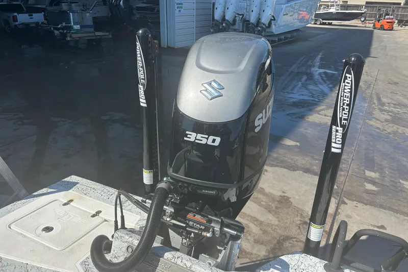 Slide: The Image of 2020 Dargel Kat 250 HDX boat with Suzuki 350 engine and Power-Pole Pro II anchors. - 14