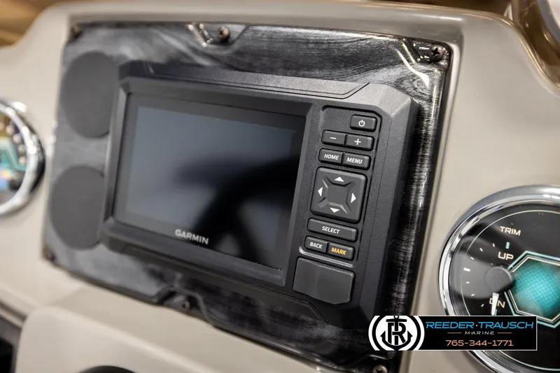 Slide: The Image of 2026 Avalon VEN85 VRB dashboard featuring a Garmin navigation system and trim gauge. - 38