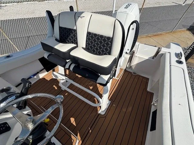 Slide: The Image of Tidewater 220 CC Adventure 2023 - 11