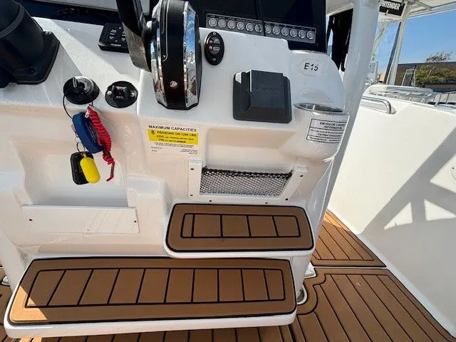 Slide: The Image of Tidewater 220 CC Adventure 2023 - 8