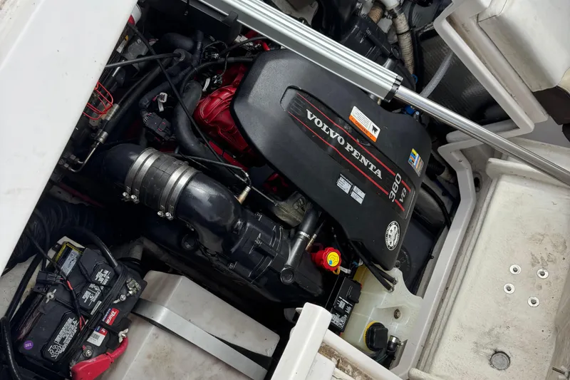 Slide: The Image of Engine compartment of 2015 Regal 2700 Bowrider with Volvo Penta 380 V8 engine. - 19
