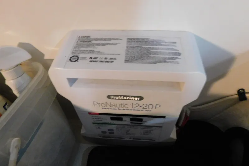 Slide: The Image of ProMariner ProNautic 12-20 P charger in 2012 Sea Ray 300 SLX boat. - 40