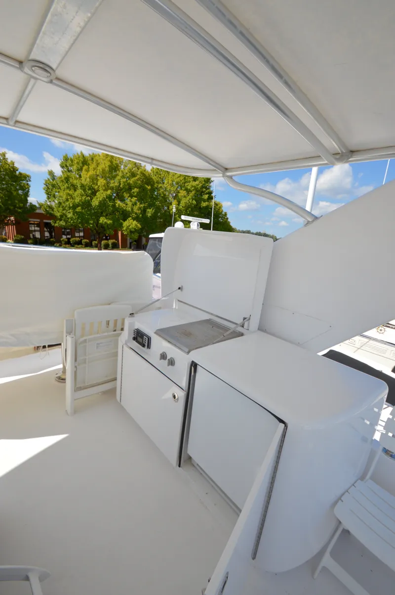 Slide: The Image of Hatteras 64 Motoryacht 2006 - 52