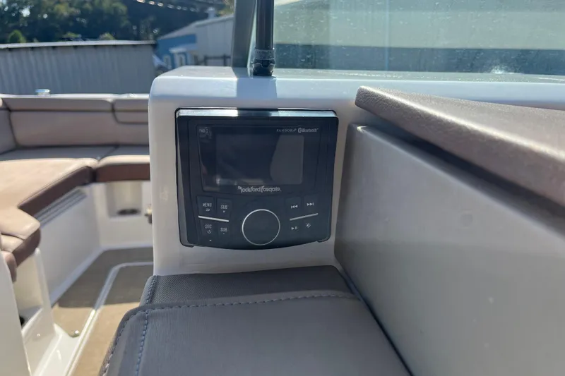 Slide: The Image of 2017 Sea Ray SDX 290 Outboard boat with Rockford Fosgate audio system. - 18