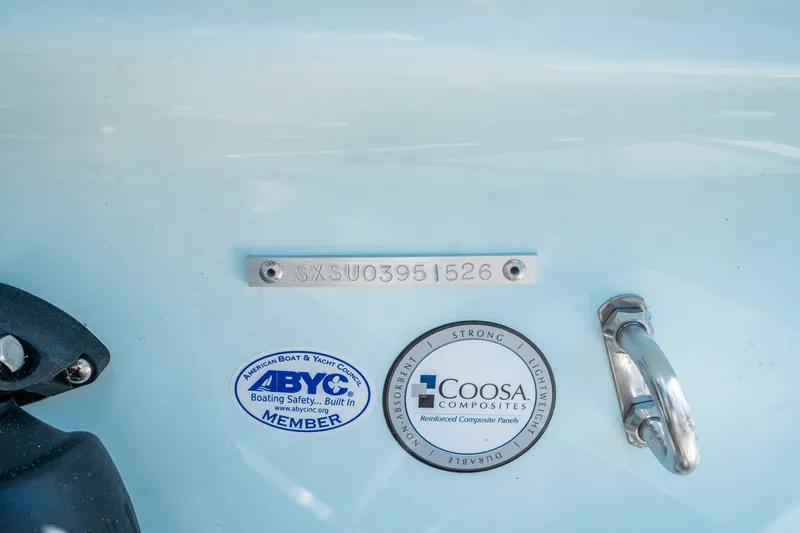 Slide: The Image of Sea Hunt Ultra 229 2026 - 24