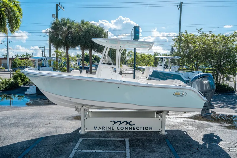 Slide: The Image of Sea Hunt Ultra 229 2026 - 5