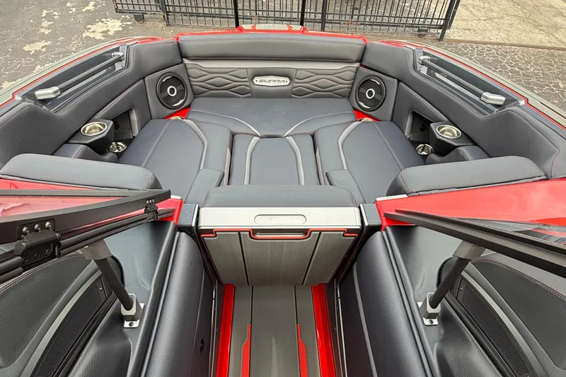 Slide: The Image of 2026 Supra SE 550 boat interior with luxurious seating and modern design. - 15