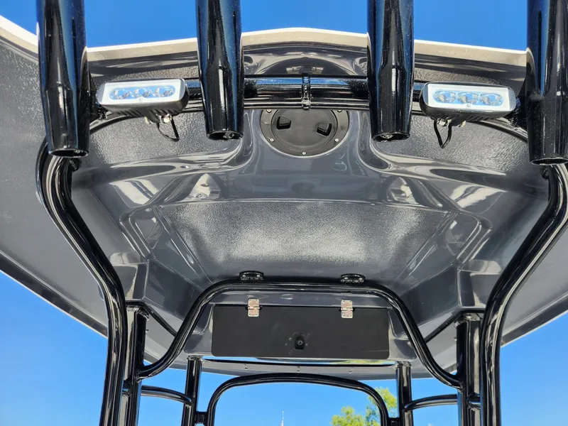 Slide: The Image of Robalo R222 Explorer 2026 - 8