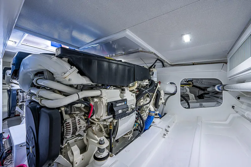 Slide: The Image of Maverick 50 "Lucky" - Engine Room - 40