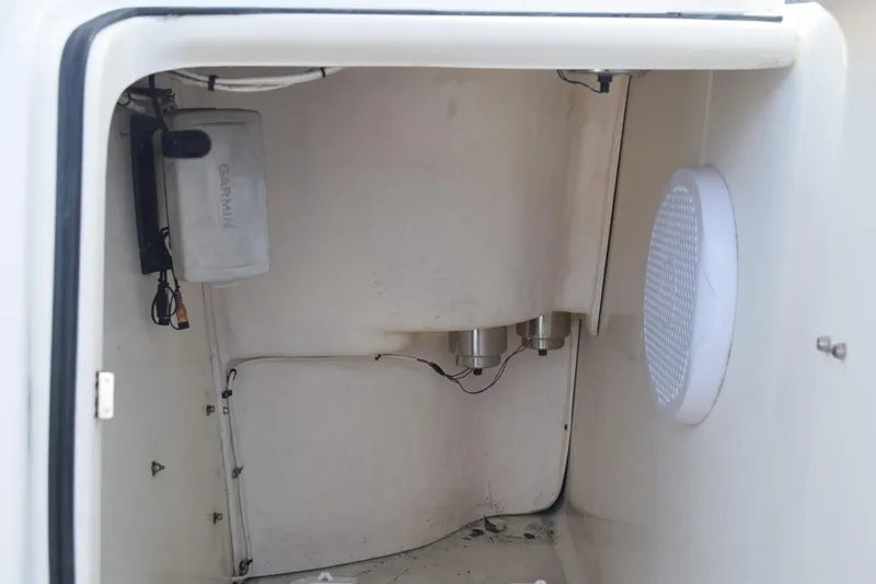 Slide: The Image of 2008 Hydra-Sports Vector 3300 VX boat interior with blue and white seating. - 102