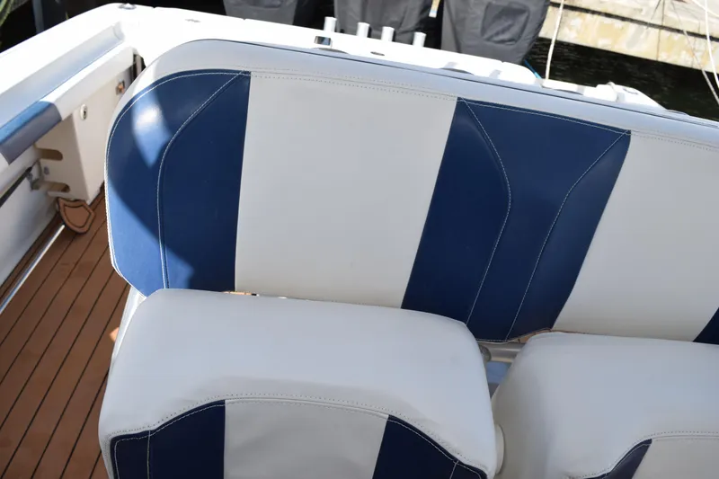 Slide: The Image of Control panel for spotlight on 2008 Hydra-Sports Vector 3300 VX boat. - 110