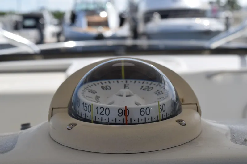 Slide: The Image of West Marine 13 lb traditional anchor for boats, Hydra-Sports Vector 3300 VX, 2008 model. - 159