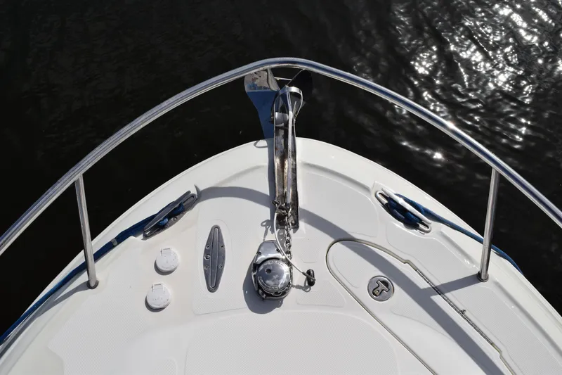 Slide: The Image of 2008 Hydra-Sports Vector 3300 VX boat interior with white and blue seating. - 199