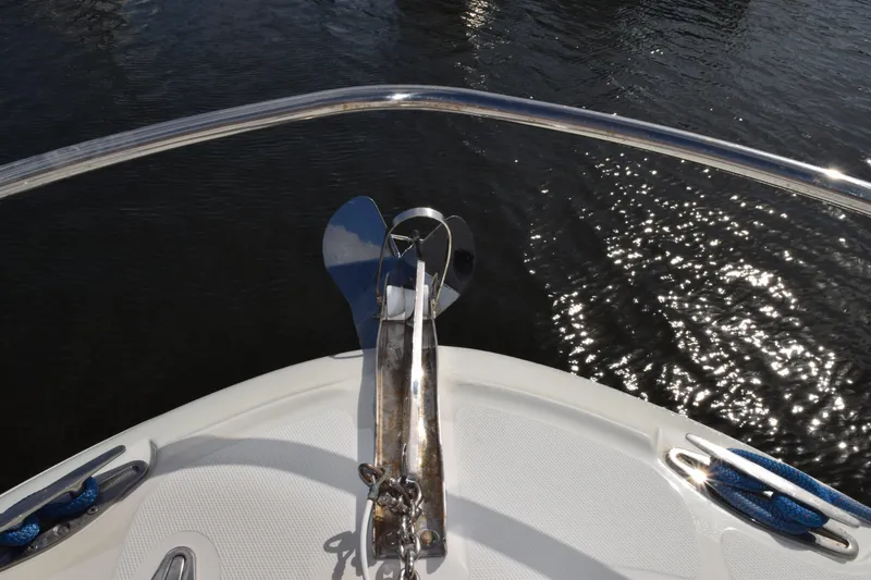 Slide: The Image of 2008 Hydra-Sports Vector 3300 VX boat interior with blue and white seating. - 201