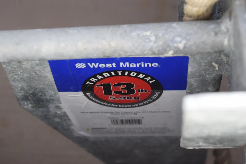 Slide: The Image of Garmin navigation system on 2008 Hydra-Sports Vector 3300 VX boat dashboard. - 209