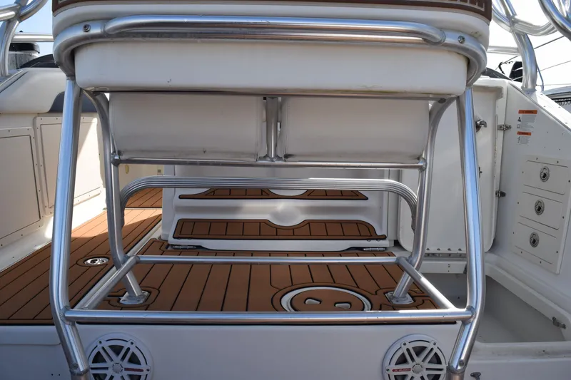 Slide: The Image of Close-up of a JL Audio speaker on a 2008 Hydra-Sports Vector 3300 VX boat. - 84