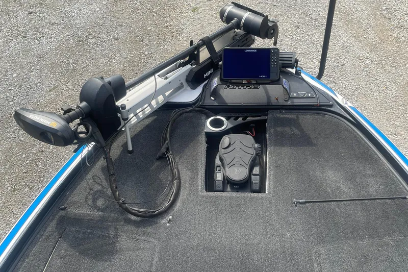 Slide: The Image of 2021 Nitro Z20 boat deck with Minn Kota trolling motor and Lowrance fish finder. - 14