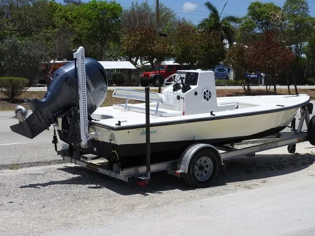 Slide: The Image of Maverick 18 Master Angler 2000 - 3