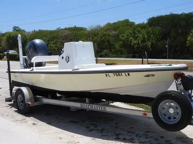 Slide: The Image of Maverick 18 Master Angler 2000 - 5