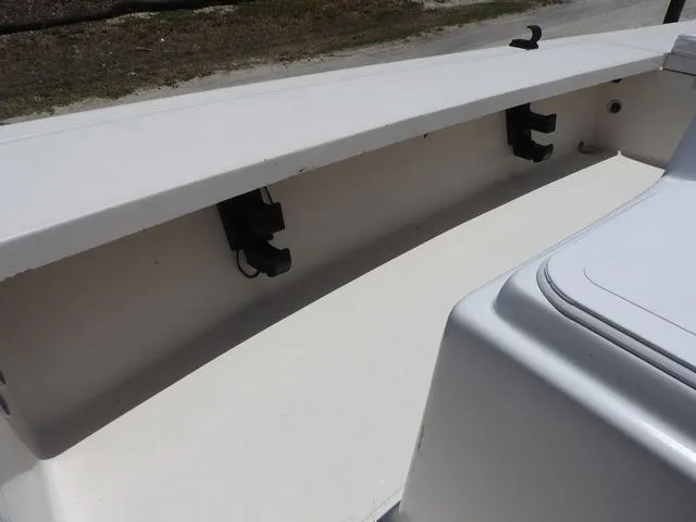 Slide: The Image of Maverick 18 Master Angler 2000 - 8