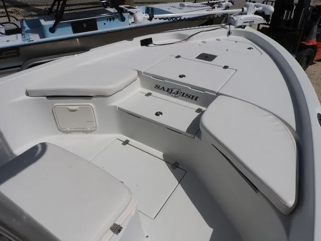 Slide: The Image of Sailfish 2100 Bay Cc 2003 - 13