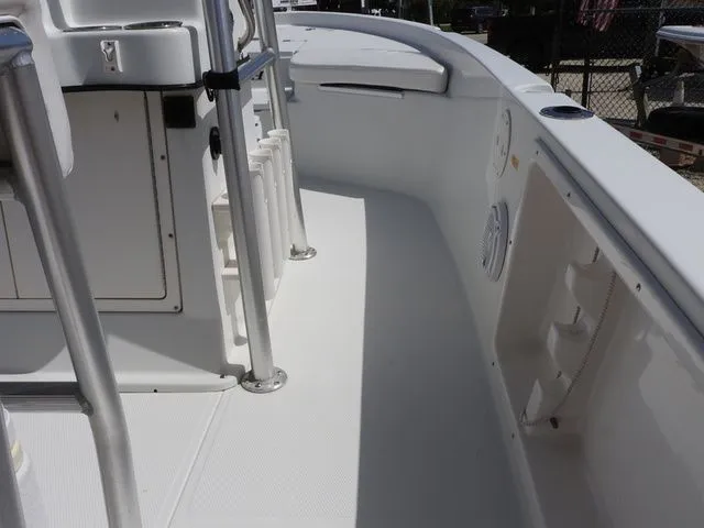 Slide: The Image of Sailfish 2100 Bay Cc 2003 - 17