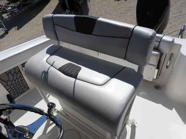 Slide: The Image of Wellcraft 222 CC 2019 - 12