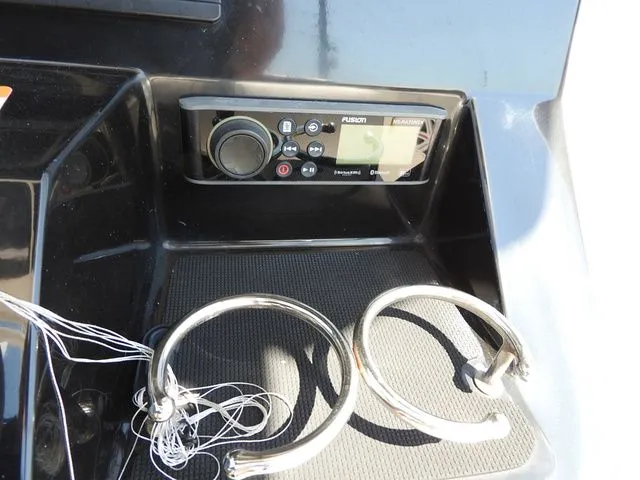 Slide: The Image of Wellcraft 222 CC 2019 - 16