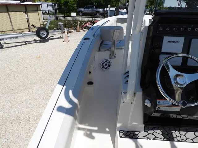 Slide: The Image of Wellcraft 222 CC 2019 - 17