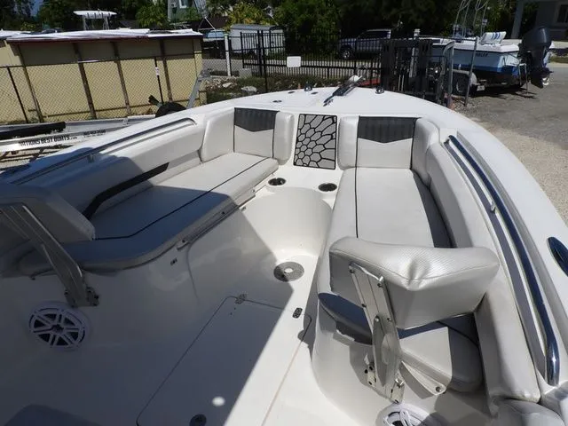 Slide: The Image of Wellcraft 222 CC 2019 - 19