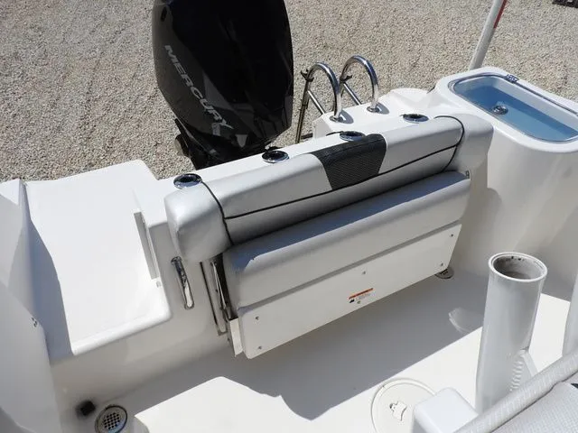 Slide: The Image of Wellcraft 222 CC 2019 - 9