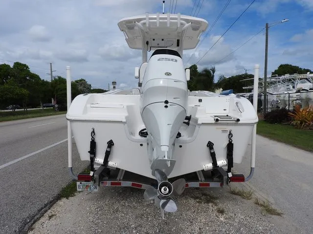 Slide: The Image of Sea Pro 239 Sport 2022 - 4