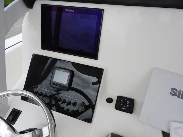 Slide: The Image of Sea Pro 239 Sport 2022 - 9