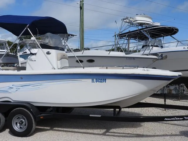 Slide: The Image of NauticStar 21VS 2015 - 3