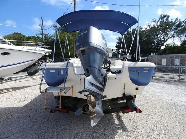 Slide: The Image of NauticStar 21VS 2015 - 8