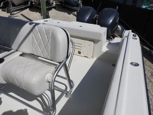 Slide: The Image of Hydra-Sports 2800cc 2005 - 10