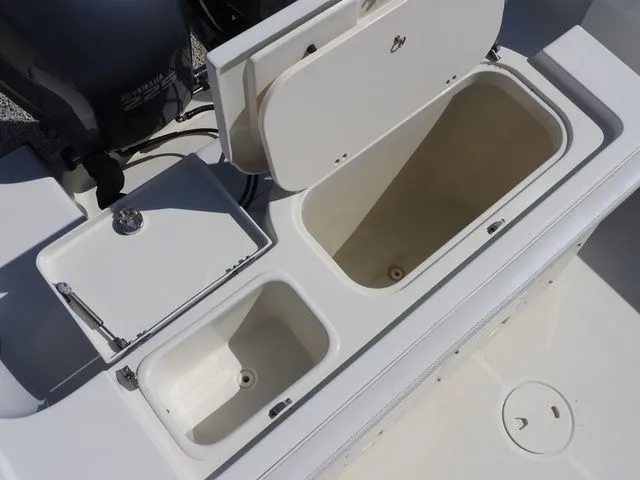 Slide: The Image of Hydra-Sports 2800cc 2005 - 11